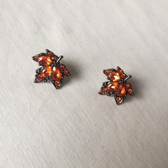 ๐50% OFF/3+...Rhinestone Maple Leaves Stud Earrings - Picture 5 of 7